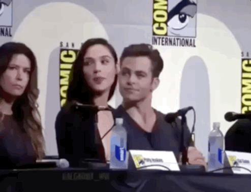 남자의 시선이 어김없이 향하는 곳 | 인스티즈