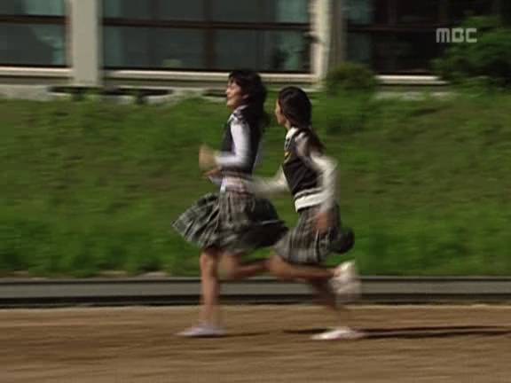 [거침없이하이킥] 짜리 강유미VS목돌이 나혜미.jpg | 인스티즈