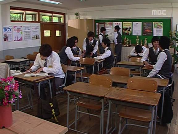 [거침없이하이킥] 짜리 강유미VS목돌이 나혜미.jpg | 인스티즈