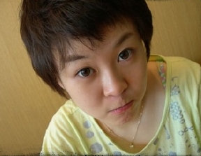 전형적인 중고딩때 일진 무리중에 꼭 있는 애들 (무릎꿇고들어오시긔) | 인스티즈