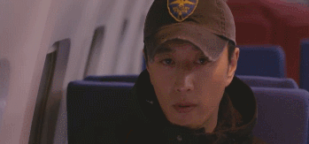 제주에서 연쇄 살인마가 검거 됐는데.. 비행기를 타고 서울까지...gif | 인스티즈