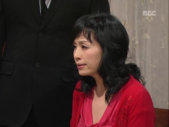 [거침없이하이킥] 가사도우미한테 미안해서 일을 못시키는 문희ㅠㅠ.jpg | 인스티즈