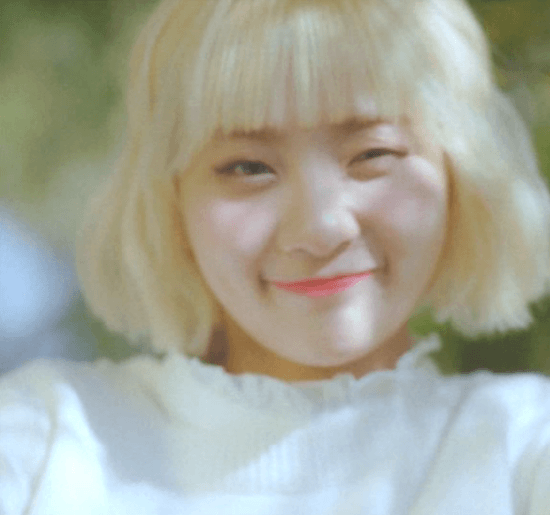 은근 귀여운 볼빨간사춘기 안지영 | 인스티즈