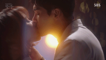 그렇게 수위높은 장면도 아닌데 야하게 느껴지던 키스신 장면들(feat.키스 장인).gif | 인스티즈
