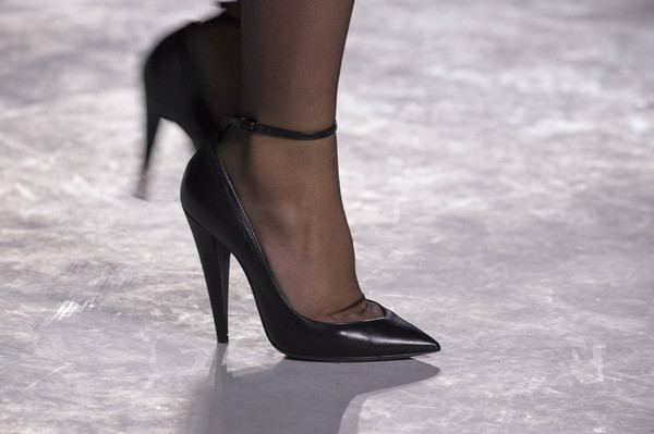 생로랑 2018년 신상 구두 | 인스티즈