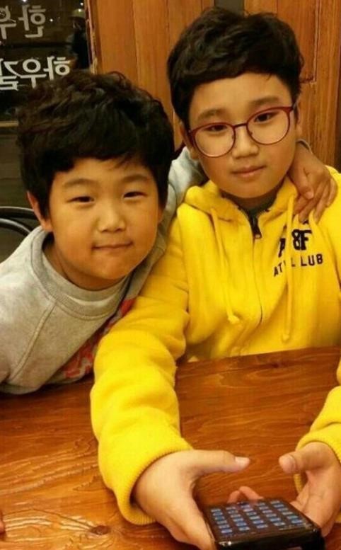 아빠어디가 10준수랑 어릴때 과거사진까지 짱똑인 남자배우 | 인스티즈