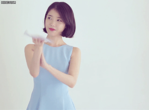 아이유 민소매 겨드랑이.JPGIF | 인스티즈