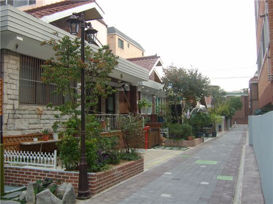  일본 주택가처럼 한국 주택가도 깨끗해지고 이뻐질수 없는걸까?? | 인스티즈