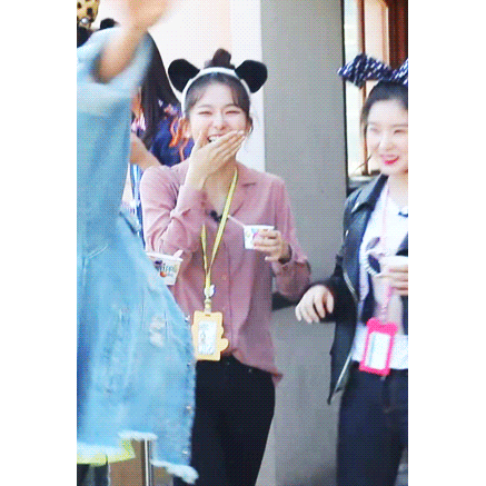 140mb+) 귀여운 슬기 눈웃음.gif | 인스티즈