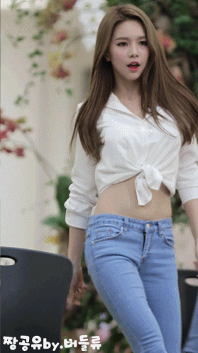 청바지 입은 피에스타 재이 | 인스티즈