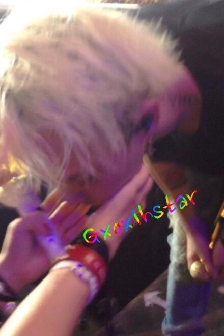 지드래곤이 자주하는 팬서비스의 최후.jpgif | 인스티즈