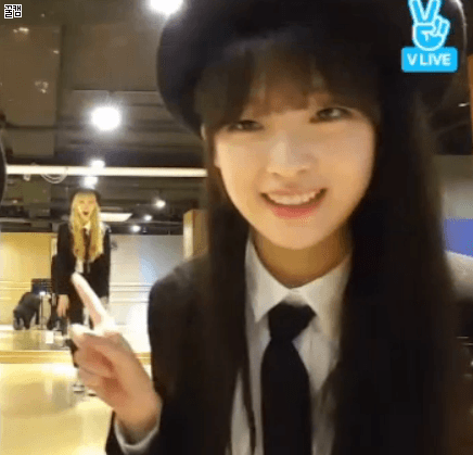 사신 촛불끄기 게임하는 오마이걸 멤버들 (데이터주의) | 인스티즈