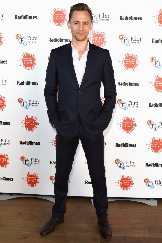 [GQ] 2017년 가장 스타일리시한 인물로 선정된 톰 히들스턴 수트 모음 | 인스티즈