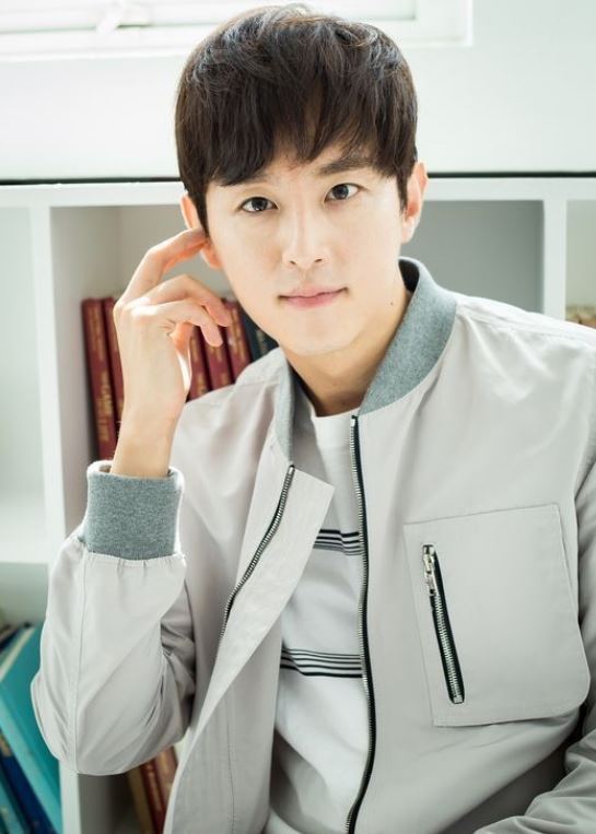 현실적으로 대학교 탑에 매우 잘 어울리는 남자외모 | 인스티즈