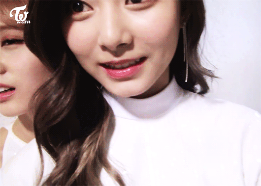 [트와이스] 쯔위 공주 등장(틋티비 움짤) | 인스티즈