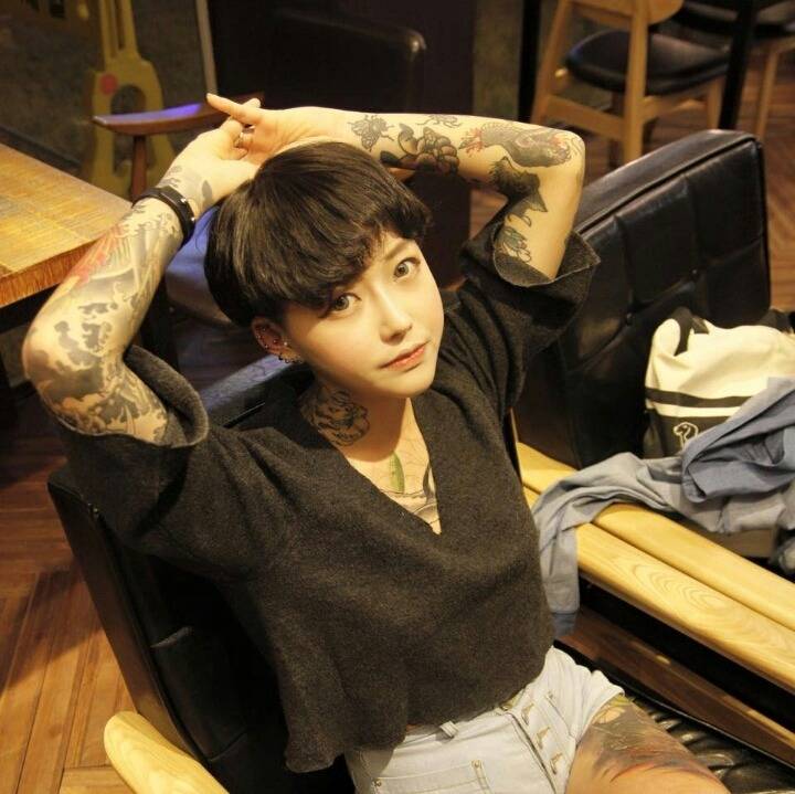 온몸 문신녀.jpg | 인스티즈