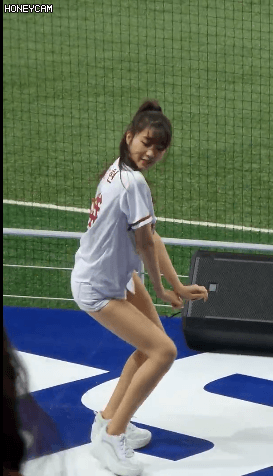 치어리더 안지현 엉덩이 돌리기 ㄷㄷㄷ.gif - 인스티즈(instiz) 이슈 카테고리