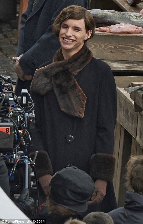 에디 레드메인 여장.jpg | 인스티즈