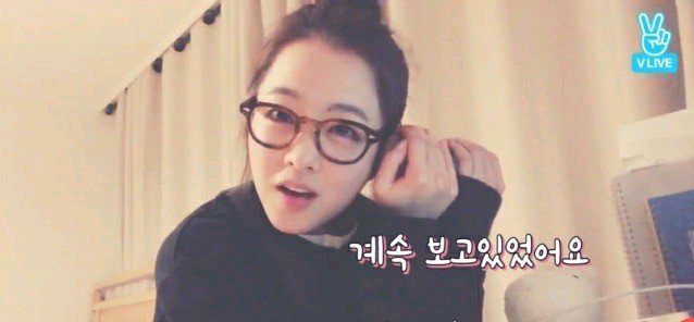 지하철 탔는데 옆자리에 본인 영상보는 시민을 만난 박보영.jpg | 인스티즈