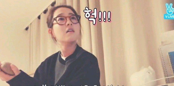 지하철 탔는데 옆자리에 본인 영상보는 시민을 만난 박보영.jpg | 인스티즈