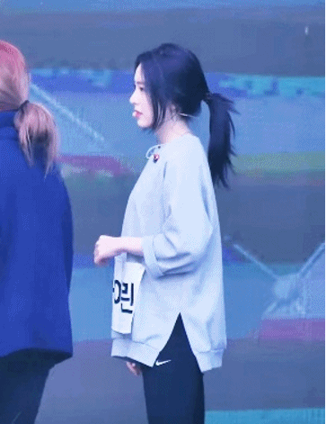 리허설 준비하는 아이린.gif | 인스티즈