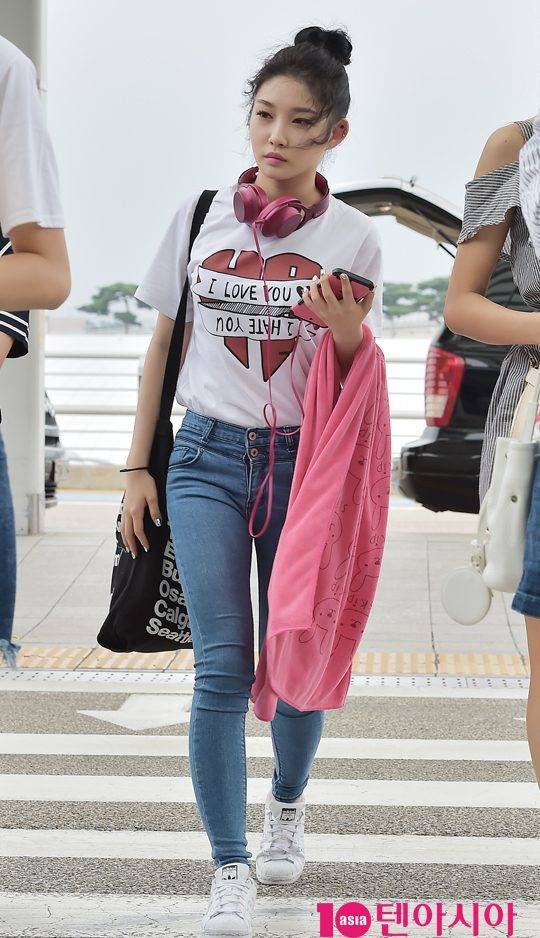 김청하 사복 | 인스티즈