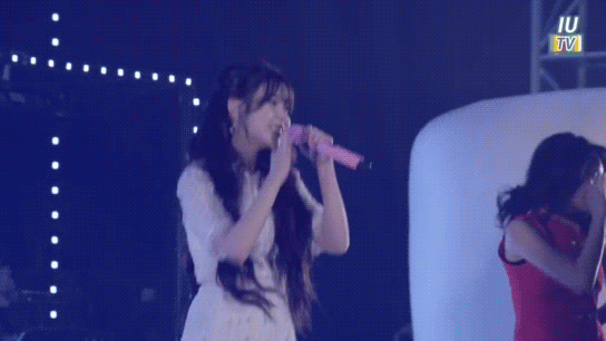 아이유 광주 콘서트 움짤 | 인스티즈