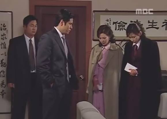 10.26 궁정동의 여인들이 받은 돈.jpg | 인스티즈