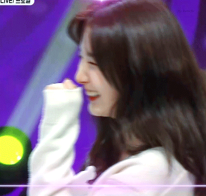 140mb+) 귀여운 슬기 눈웃음.gif | 인스티즈
