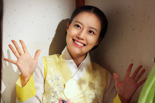 과거로 돌아가 현실로 함께 돌아올 여인 고르기 | 인스티즈