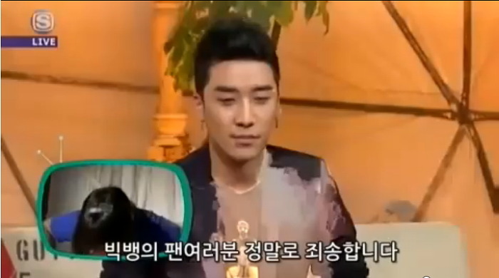 진짜 사람 무안하고 할말없게 만드는 행동하는 아이돌 .jpg | 인스티즈