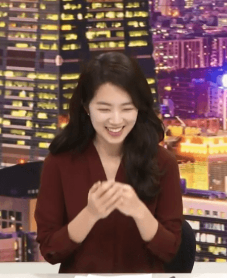안경 안 쓴 강지영 아나운서.gif | 인스티즈
