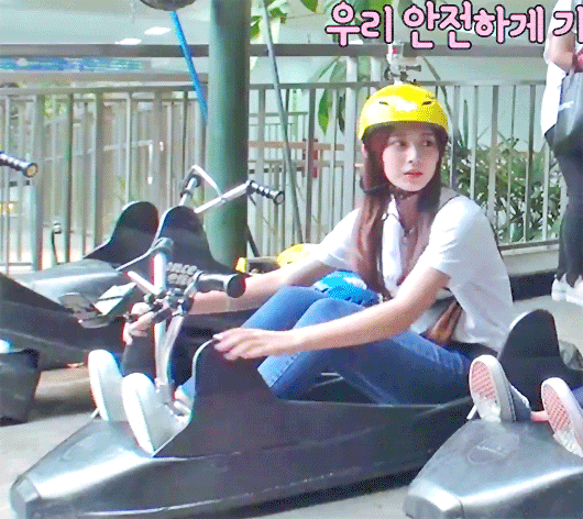 트와이스티비 싱가폴 쯔위.gif | 인스티즈