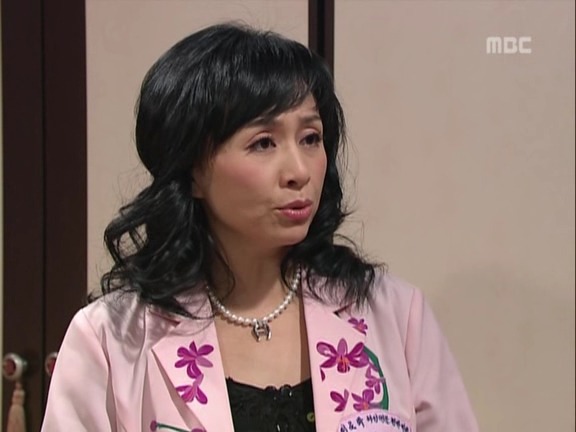 [거침없이하이킥] 가사도우미한테 미안해서 일을 못시키는 문희ㅠㅠ.jpg | 인스티즈