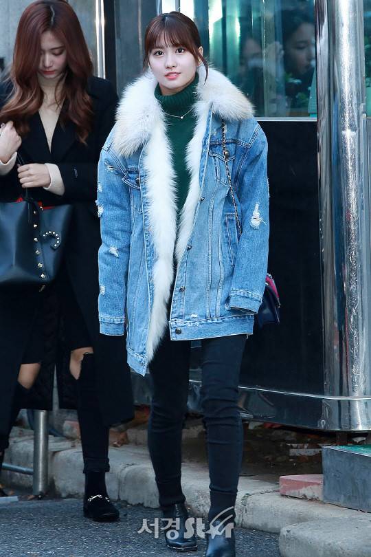 트와이스 모모 사복 | 인스티즈