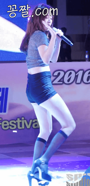 남자들이 좋아하는 뒷태.gif | 인스티즈