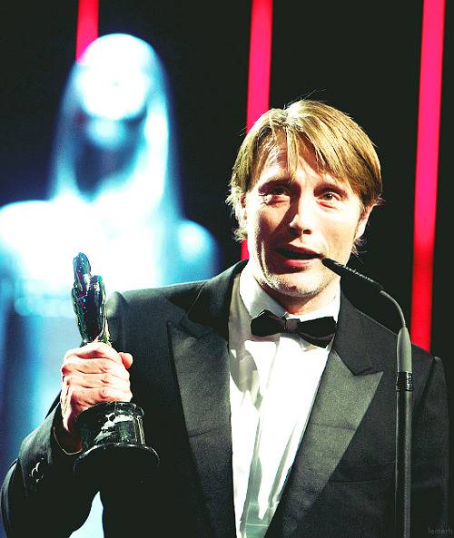 기사작위를 수여받았던 덴마크 출신 배우 매즈 미켈슨 (우리가 잘아는 슬럼가 1번) | 인스티즈