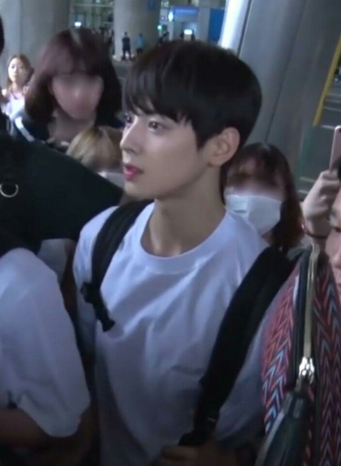 얼굴천재라고 불리우는 남자 아이돌 4대장.jpg | 인스티즈