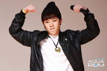 한 남자아이돌이 잠시 본업을 접어두고 차릴 학원 정하기 | 인스티즈