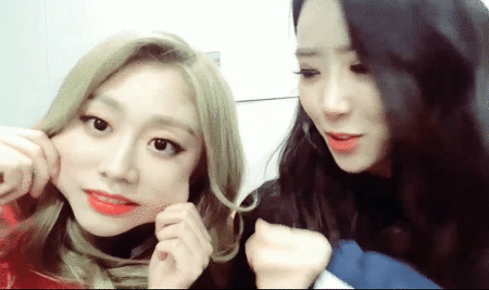 본인 볼살자랑하는 러블리즈 지수.gif | 인스티즈