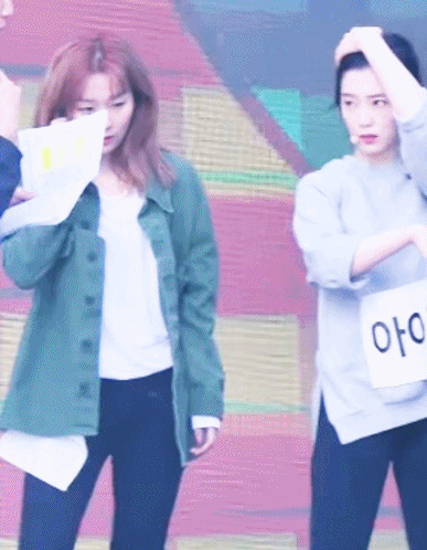 리허설 준비하는 아이린.gif | 인스티즈