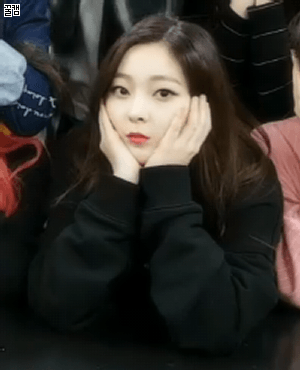 프리스틴 은우 윙크.gif | 인스티즈