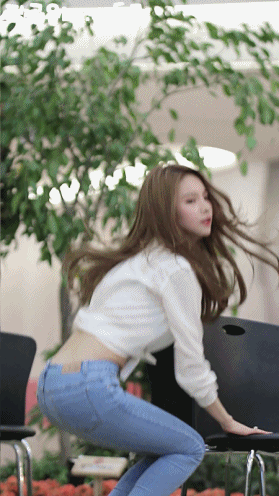 청바지 입은 피에스타 재이 | 인스티즈