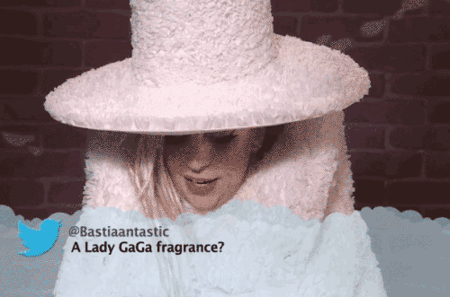 자기 악플 직접 읽는 연예인들.gif | 인스티즈