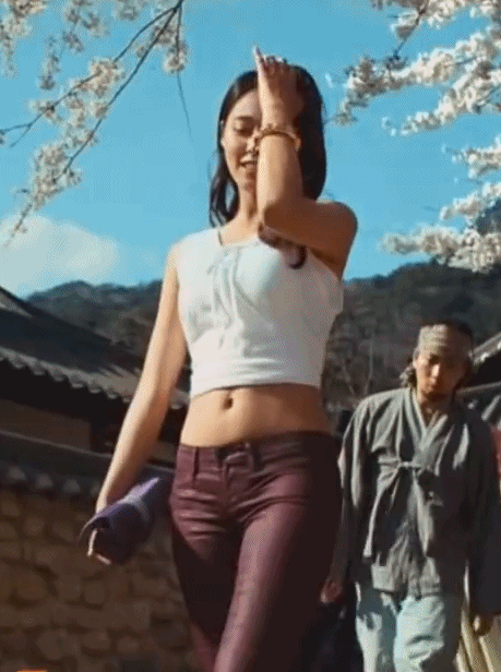 내가 좋아하는 슬렌더 몸매 유형의 여자아이돌.gif | 인스티즈