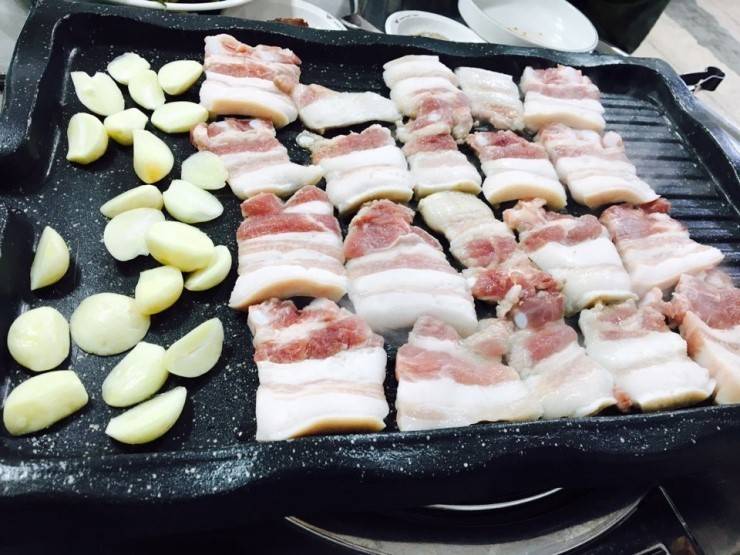 삼겹살먹을때 같은가격 1kg생삼겹살 vs 2kg냉동삼겹살 | 인스티즈