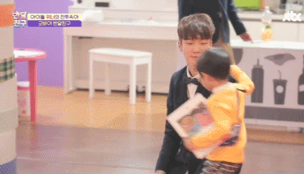 [반달친구] 반 달을 함께한 위너와 아이들이 이별을 대하는 방법 (GOODBYE,Halfmoonfriends) | 인스티즈