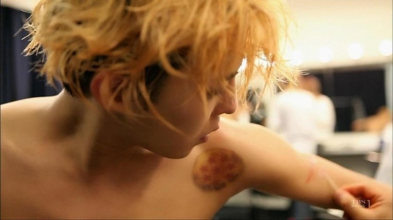 지드래곤이 자주하는 팬서비스의 최후.jpgif | 인스티즈