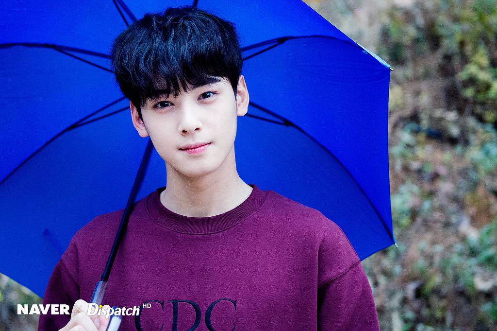 남잔데 왜 차은우라는 분한테 자꾸 눈길이 가는거죠? | 인스티즈