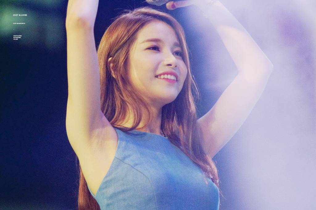 마마무 솔라 겨드랑이.JPGIF (꼬부기상) | 인스티즈